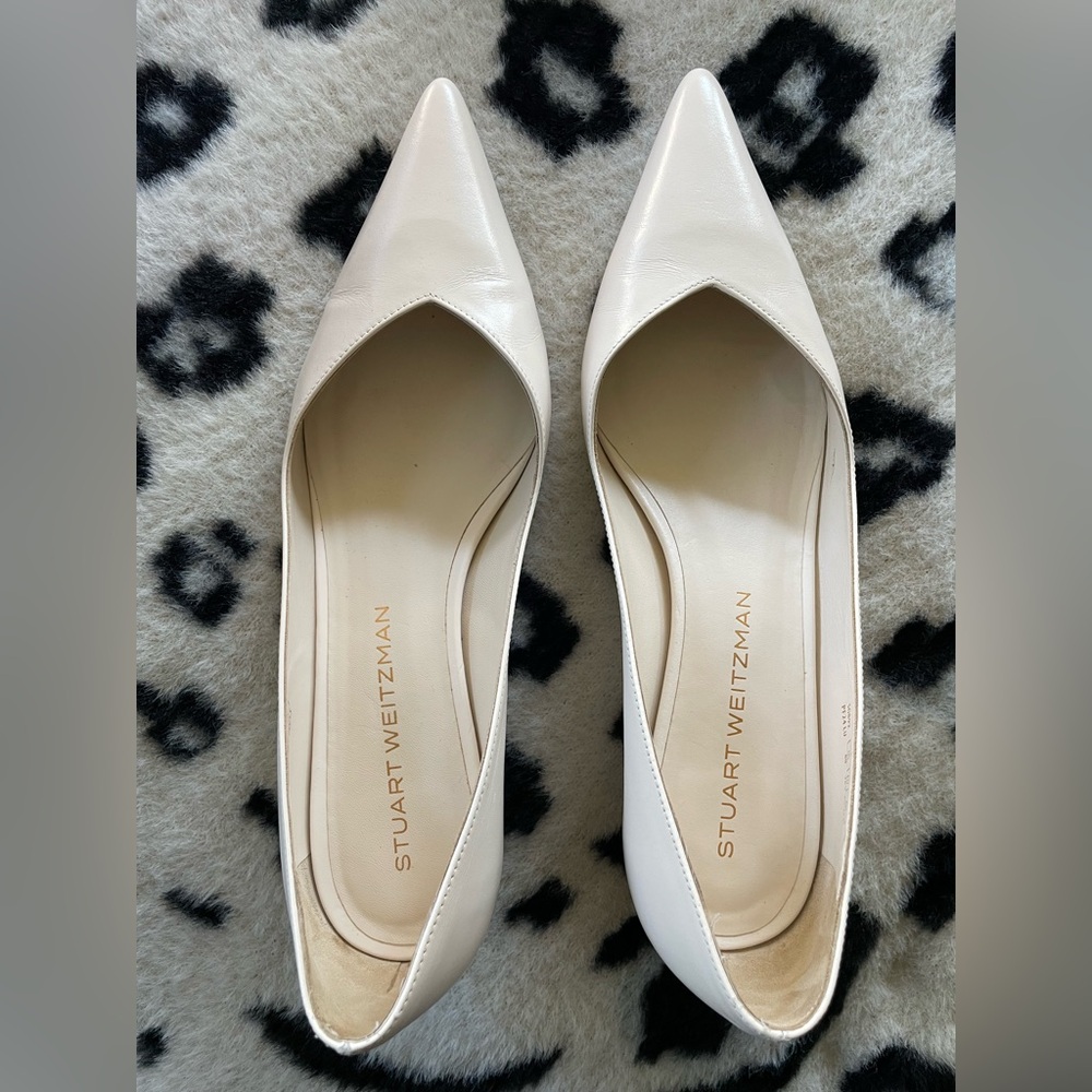 Stuart Weitzman Cream Pointed Toe kitten Heels